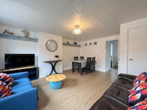 Cozy 2 bed townhouse close to City Walls